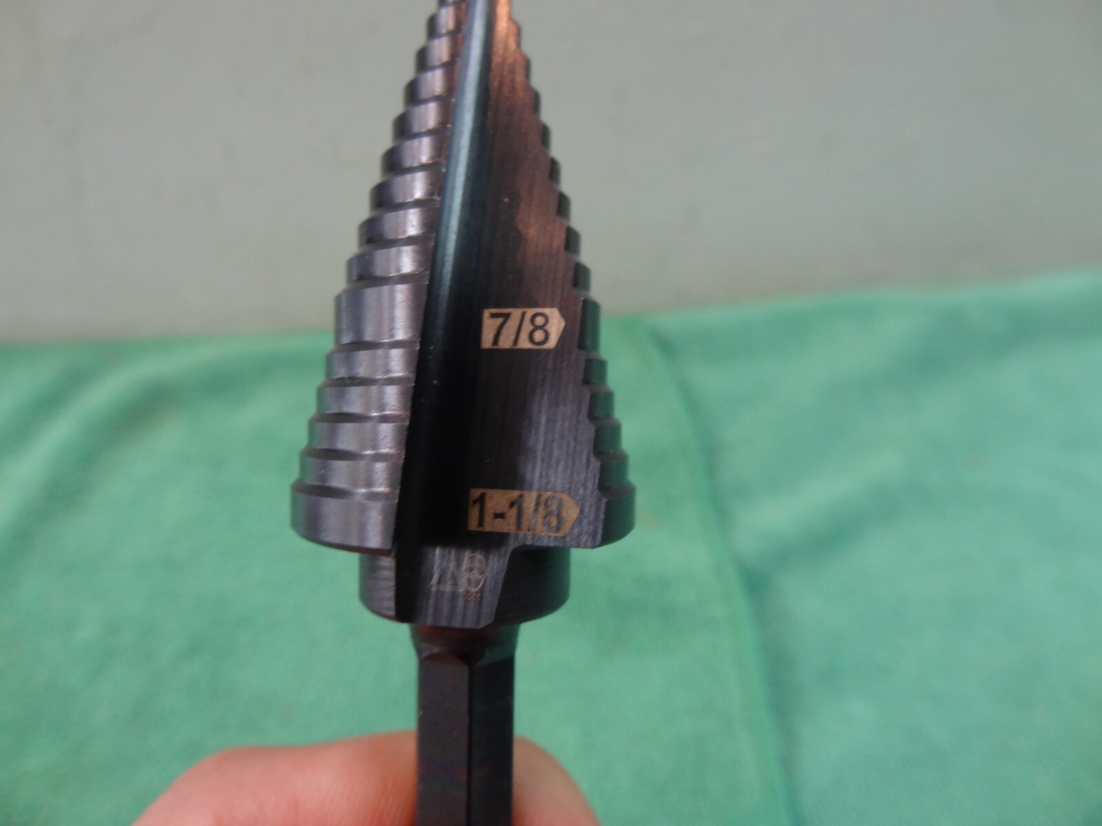 Klein Tools ‘Unibit’ Step Drill Bit 7/8″ to 1-1/8″ – KTSB11