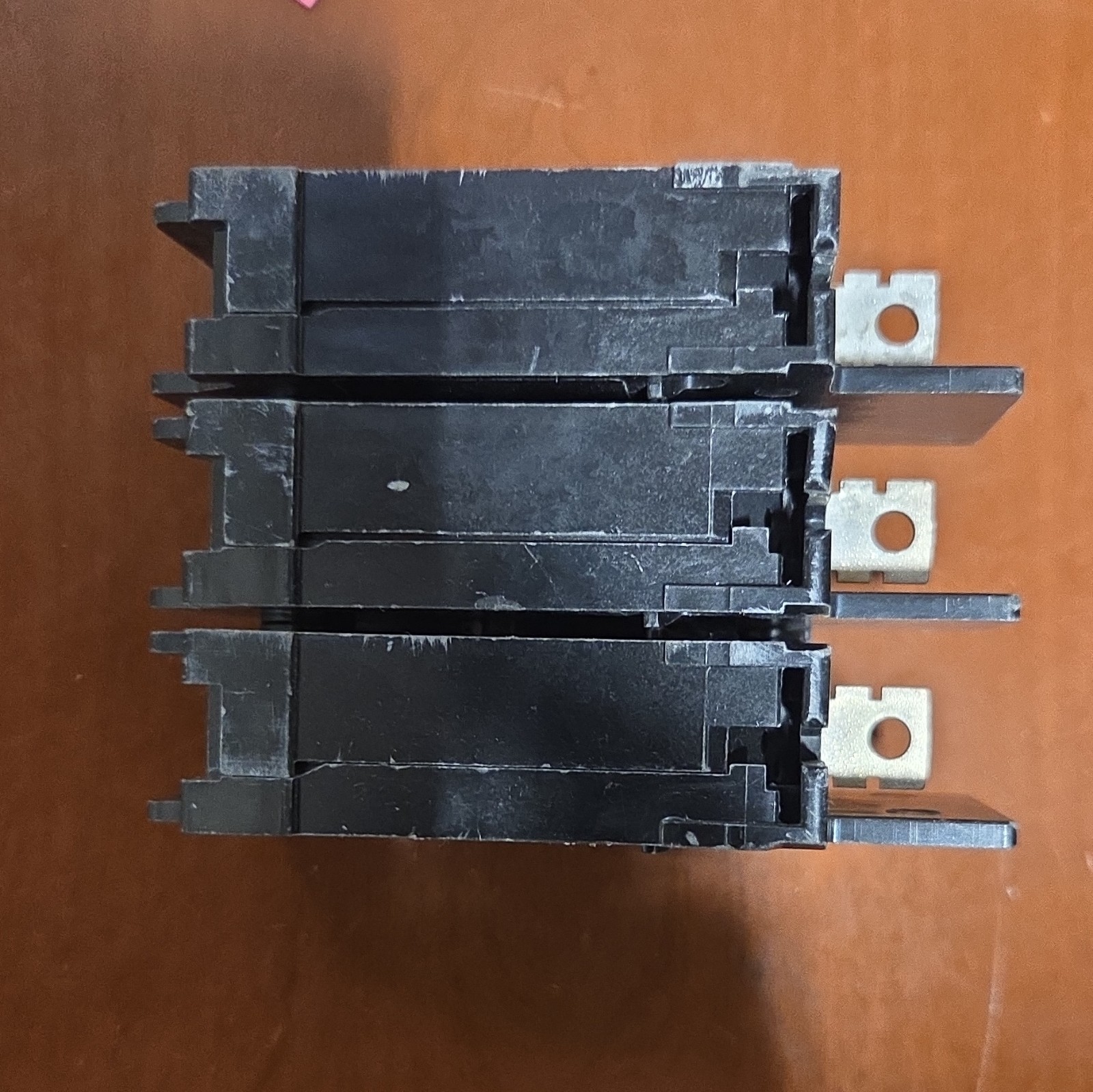 Siemens BQ3B100 3-Pole 100A Bolt-On Main Circuit Breaker 201-250V AC