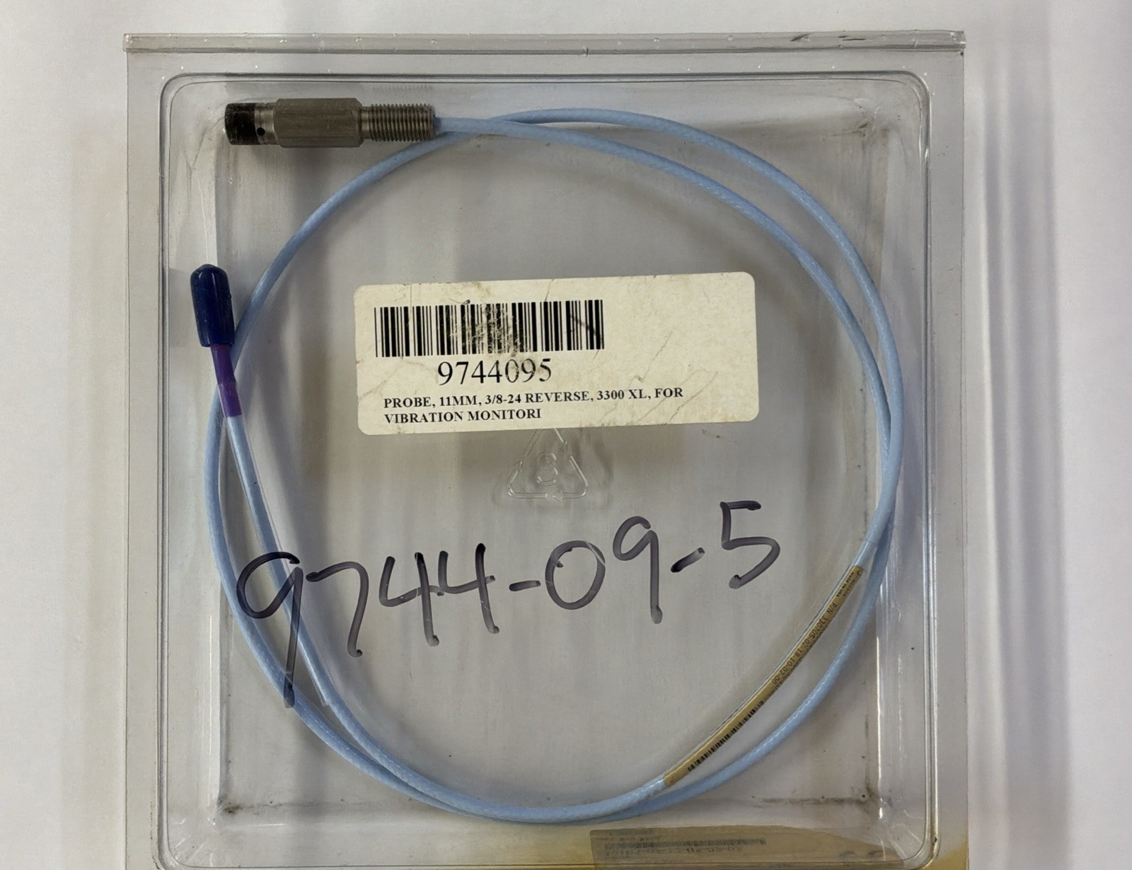 Bently Nevada 330705-02-18-10-02-00 3300 XL 11mm Reverse Mount Probe New