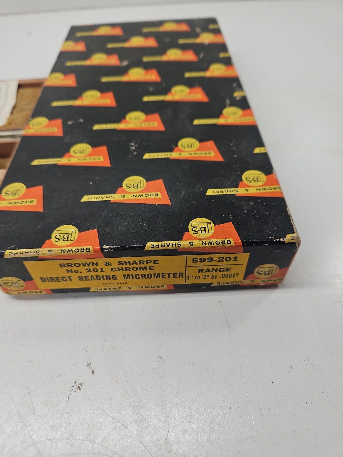 Brown & Sharpe Outside Micrometer 1-2 in Mechanical 0.0001 in, MPN 599-201