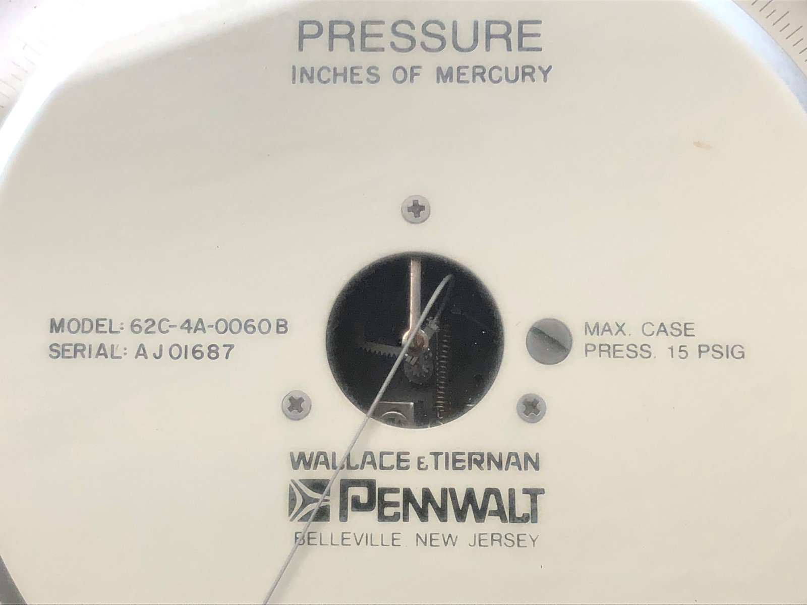 NEW WALLACE & TIERNAN PENNWALT DIFFERENTIAL PRESSURE GAUGE