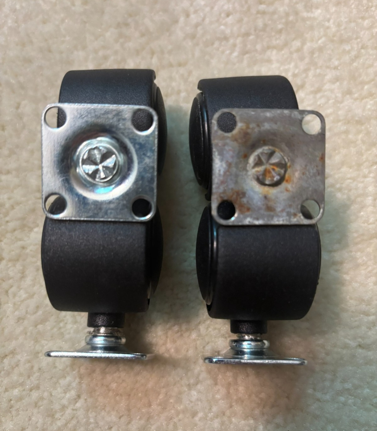 Set of 4 Swivel 1 1/8″ Caster Wheels! Frigidaire dehumidifier small appliance