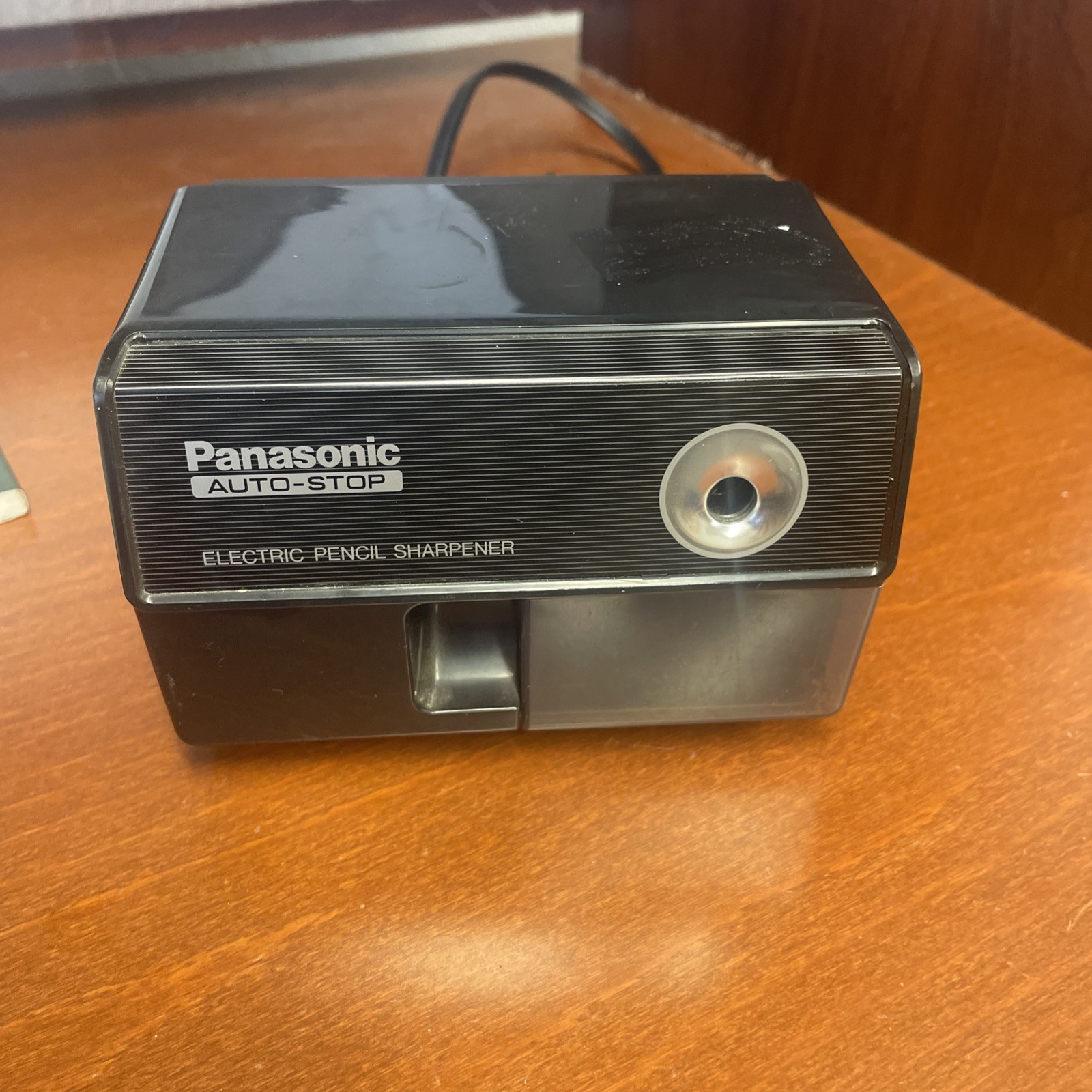 Panasonic Auto-Stop Electric Pencil Sharpener Model KP-110 Made in Japan