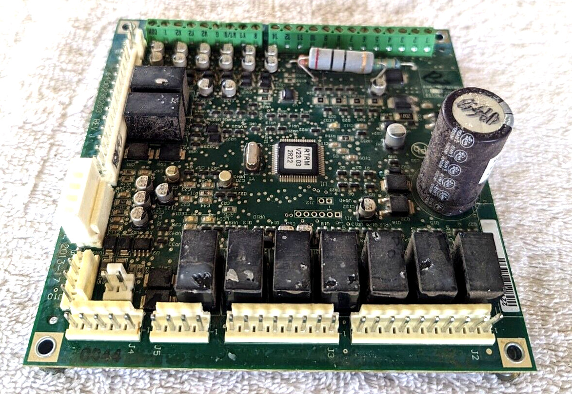 TRANE 6400235203 REV J 6200-0123-23 Control Board RTRM V23.03 MOD03196 FREE SHIP