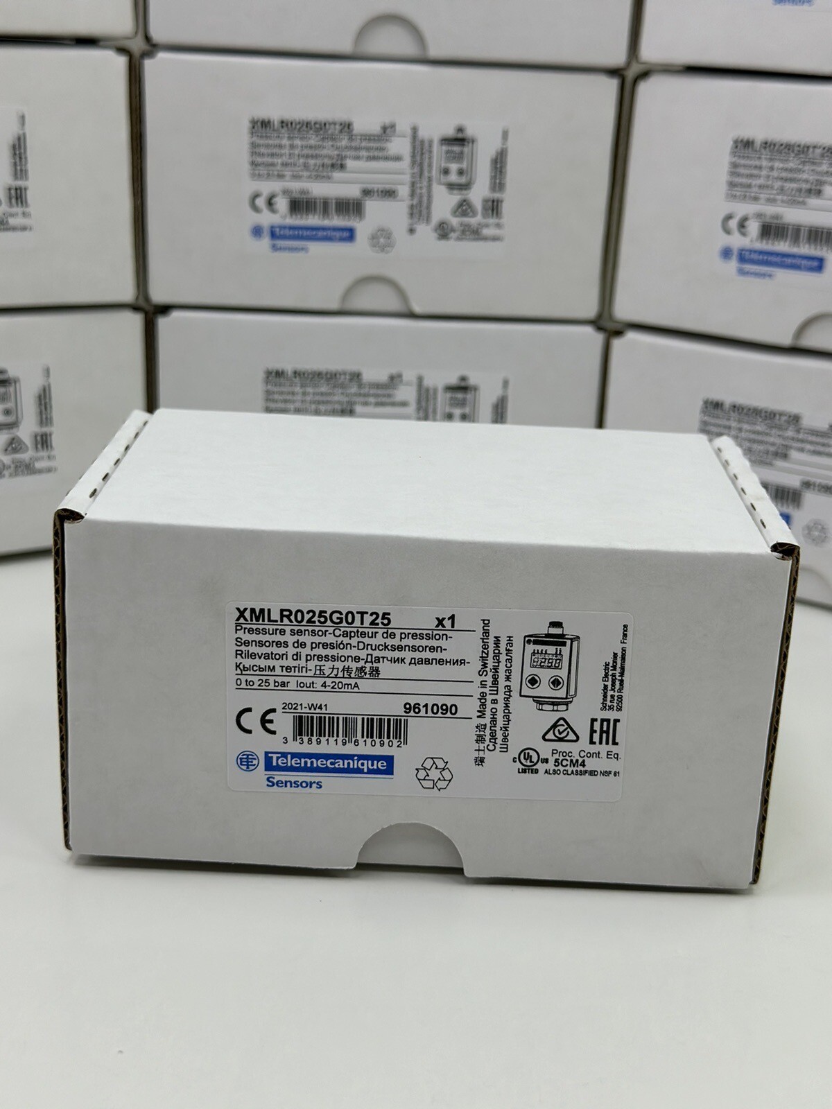 TELEMECANIQUE XMLR025G0T25 PRESSURE SENSOR 0 TO 25 BAR / 4..20mA