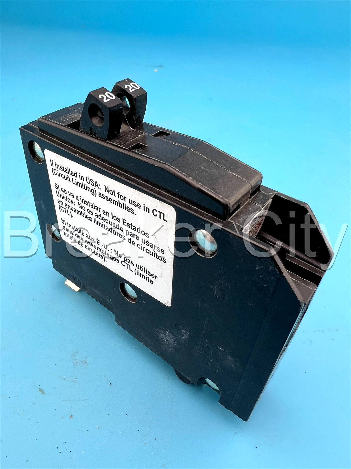 Square D QO2020 20 Amp 2 Pole Circuit Breaker Tandem Twin No Hook QOT2020 120V