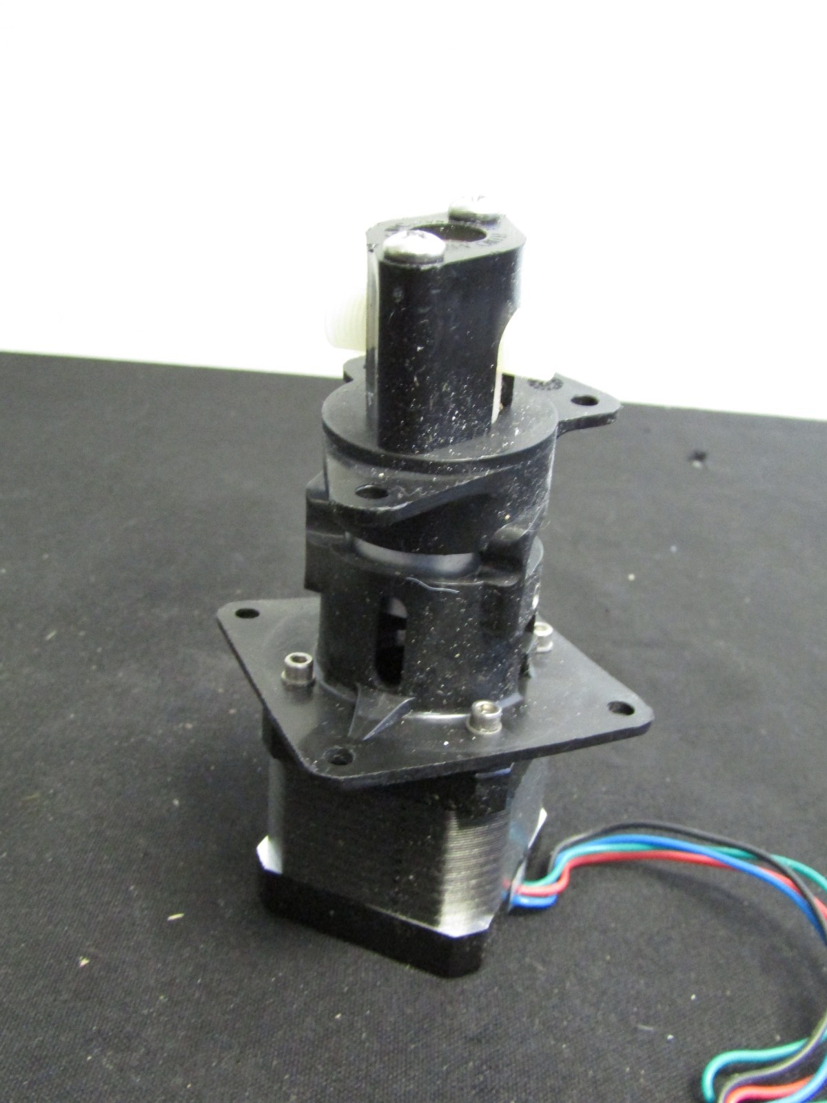 Fluid Metering 6C31111AK14S LIN Engineering 4118M-02-33RO Stepper Motor