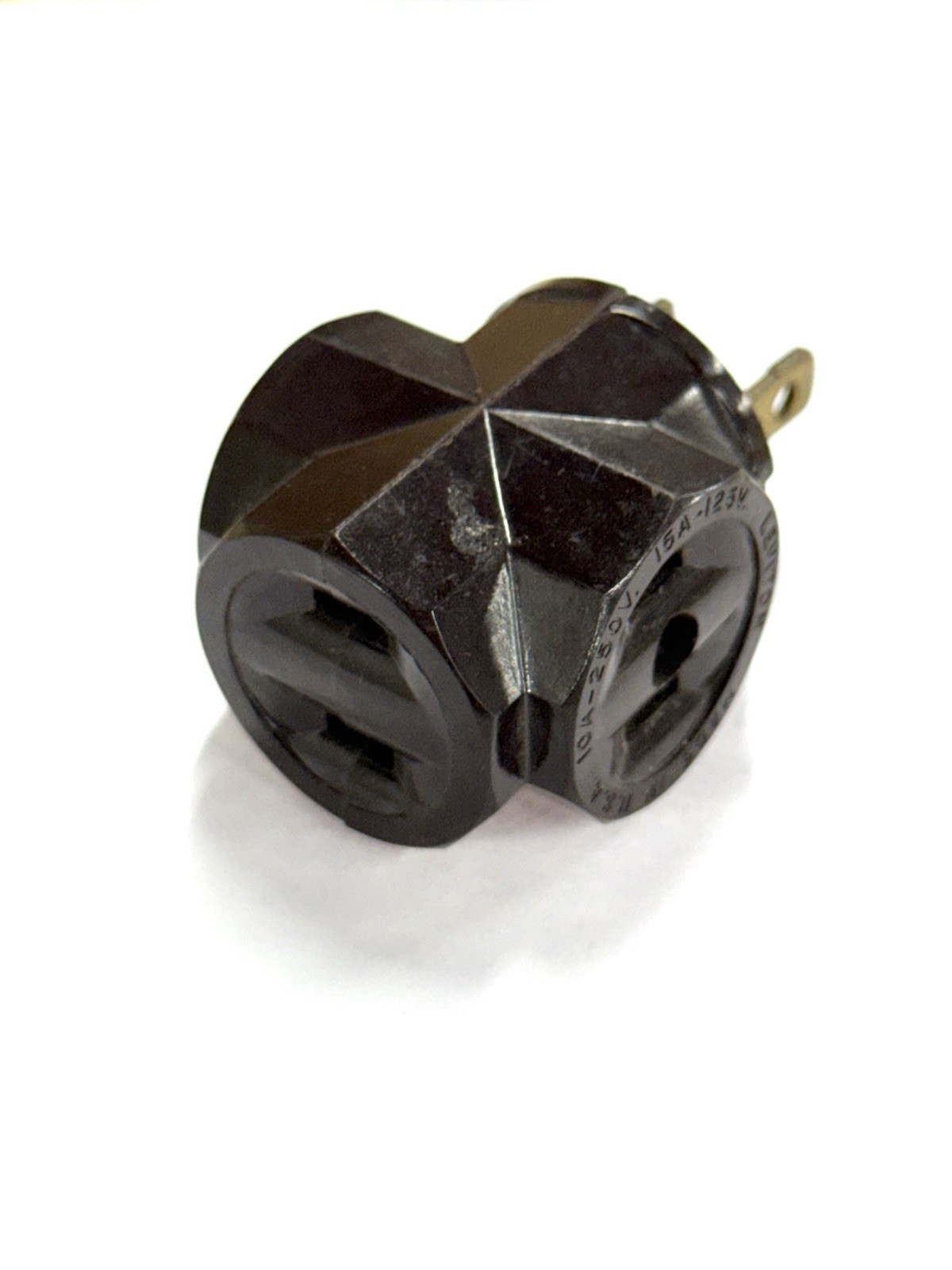 Vintage Bakalite Eagle GE Leviton Outlet Wall Hugger Tap Plugs Adapter USA