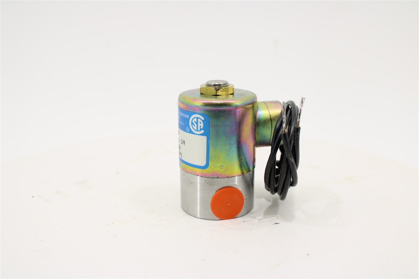 Honeywell Skinner V52DB2022 2-Way NC Solenoid Valve | 120V AC | 1/4 NPT | 10W