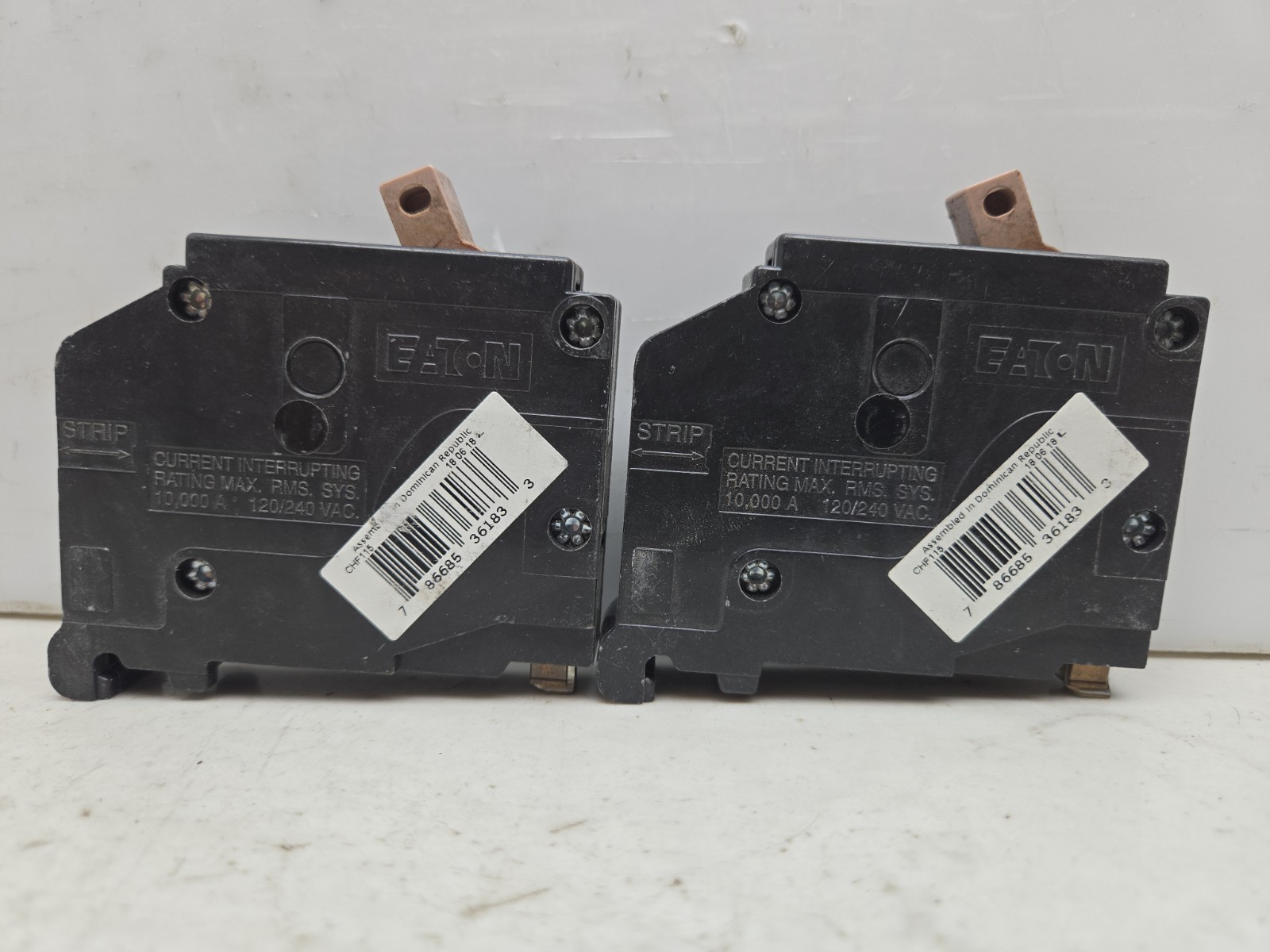 Mixed Lot of 12 Single Pole Circuit Breakers 15A Eaton Cutler Hammer Square D