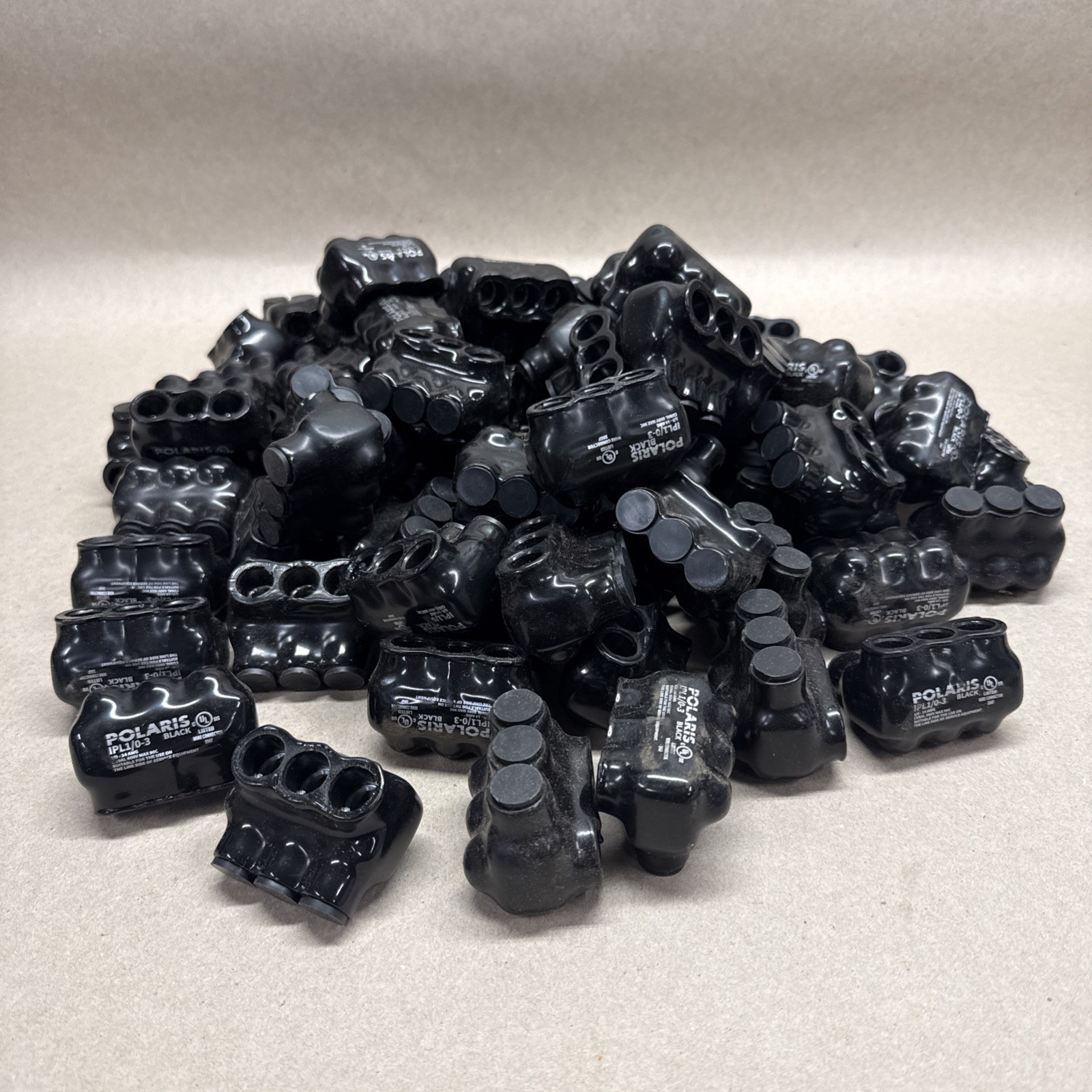 Polaris IPL1/0-3 Black Multi Terminal Connector (Lot Of 81)