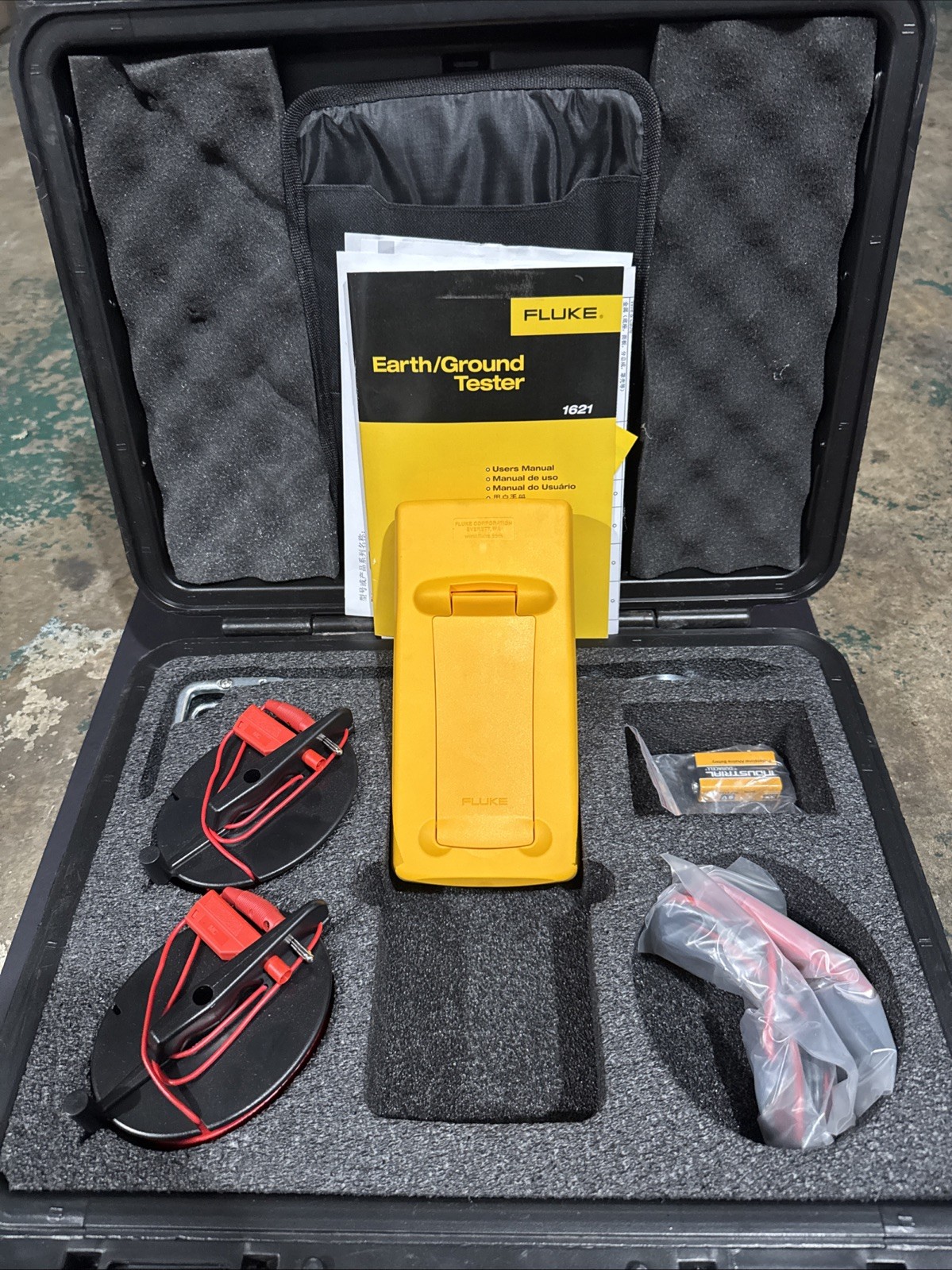Fluke 1621 GEO Earth Ground Resistance Tester Meter Deluxe Kit!