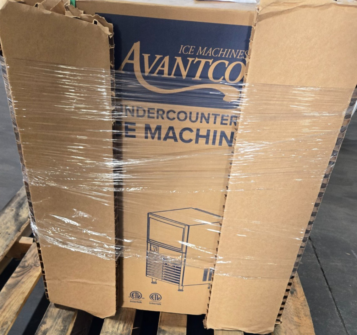 Avantco Ice UC-F-120-A 19″ Air Cooled Undercounter Full Cube Ice Machine