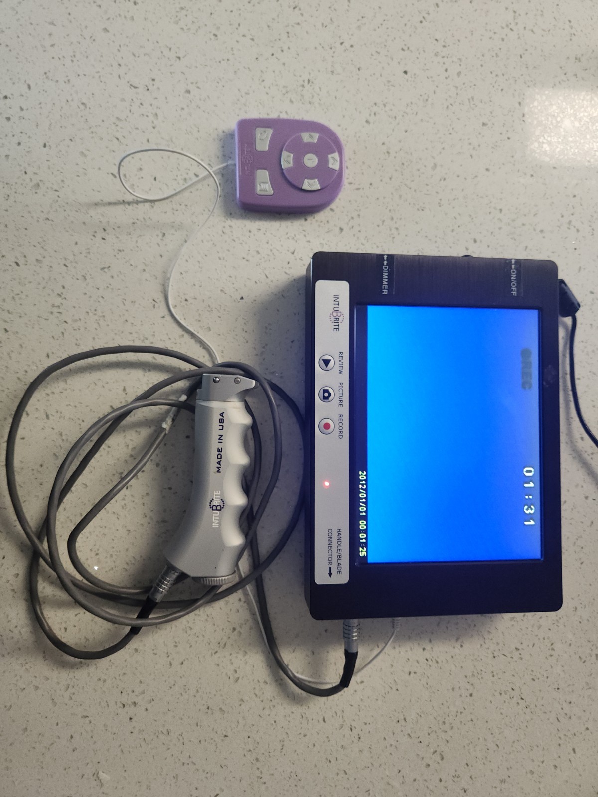INTUBRITE VLS 8000 VIDEO LARYNGOSCOPE MONITOR AND SCOPE