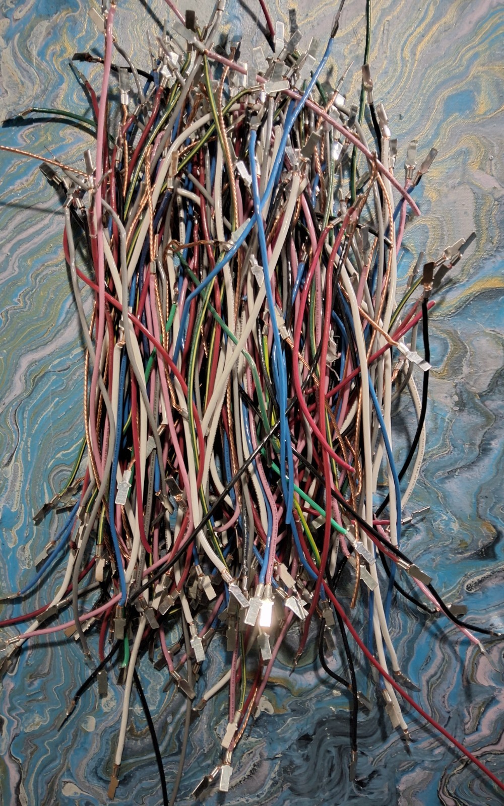 Scrap Insulated Copper Wire Lot – 6 lbs 9 oz – Harness Wire with Connectors