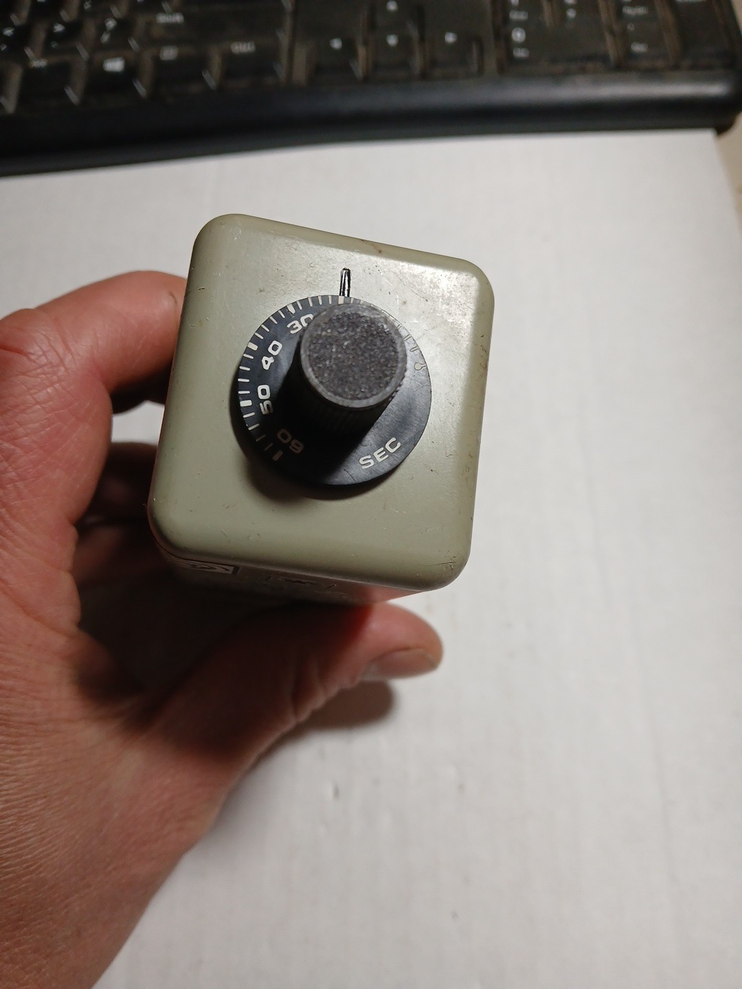 EAGLE SIGNAL TIME DELAY RELAY 5 – 60 SECOND 1 MINUTE 120V AC DC 10A M80 CG914A3