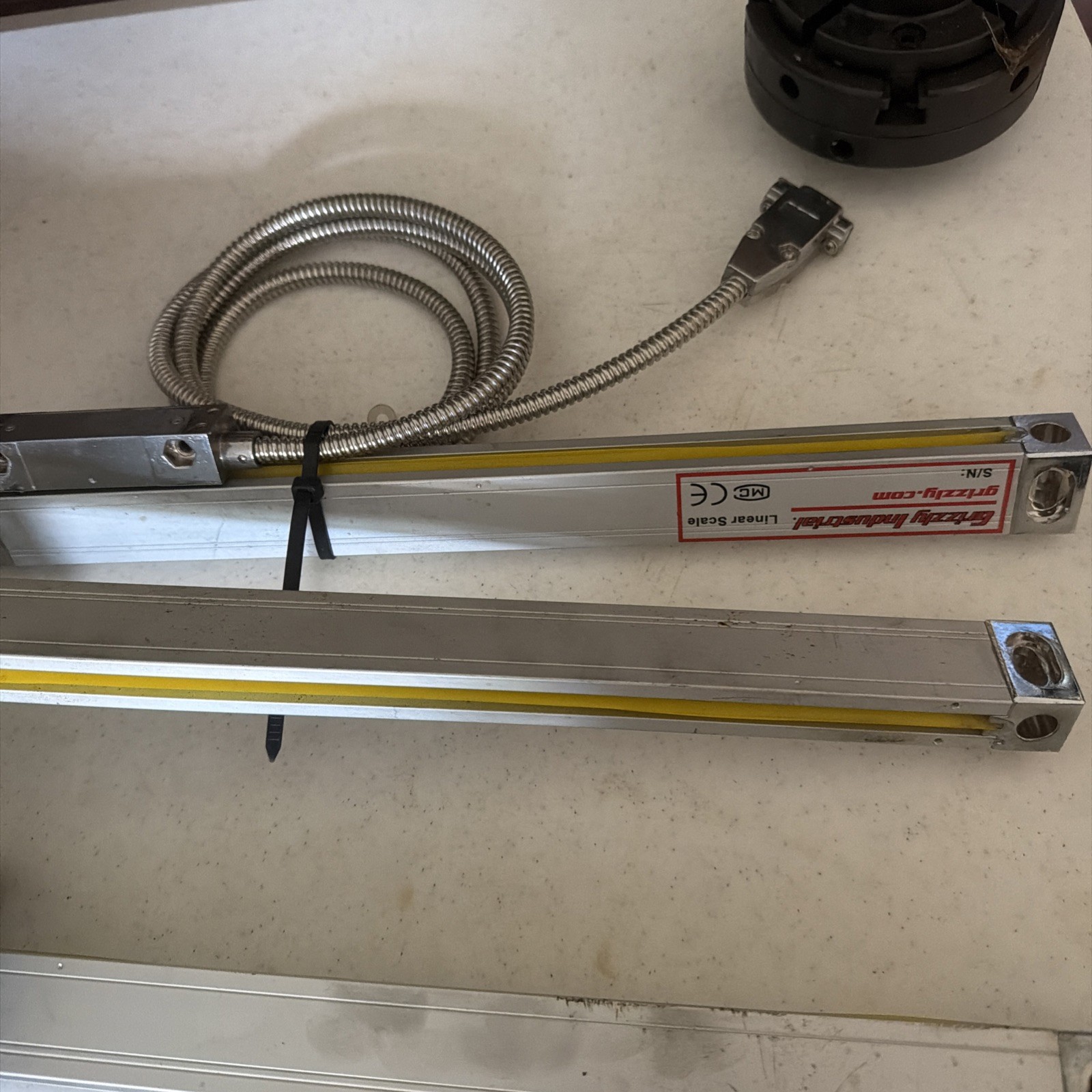 Grizzly Industrial 3-Axis Digital Readout for Mills (Monitor Only) with Power C