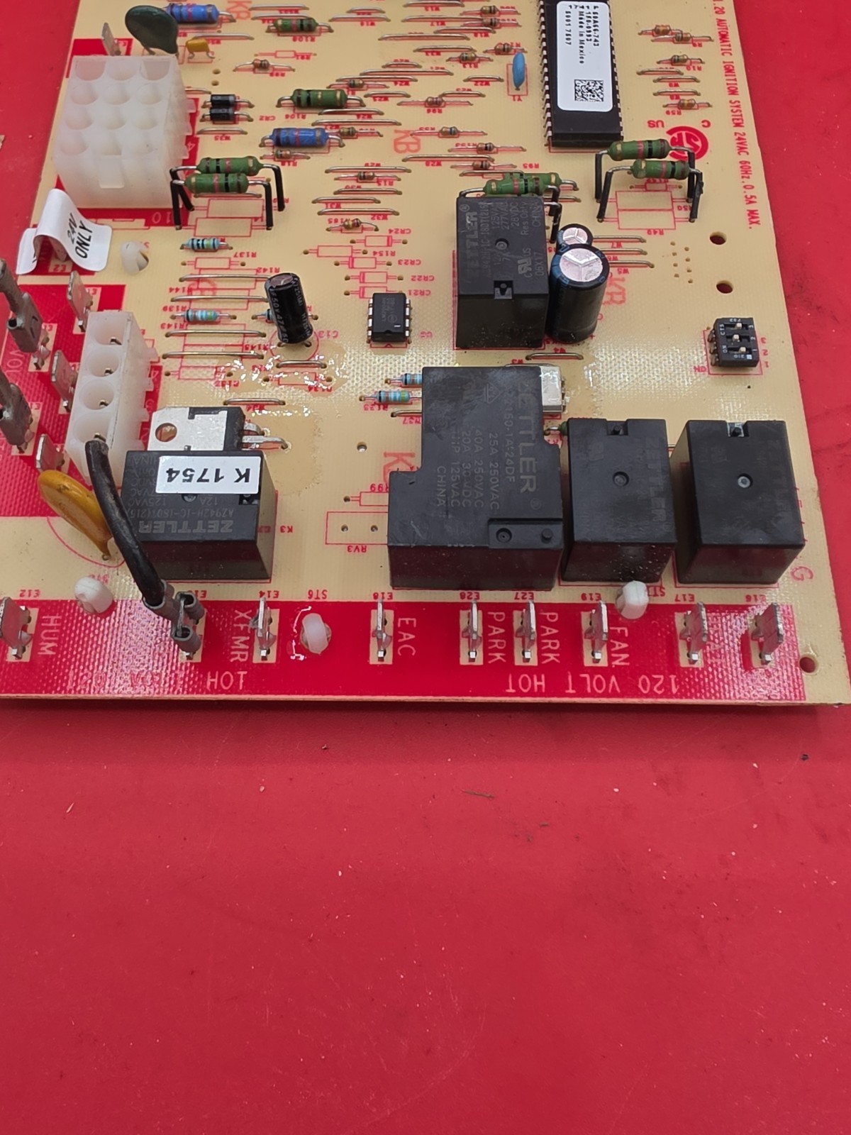 LENNOX 50A66-743 SureLight White Rodgers Control Circuit Board 150-0993