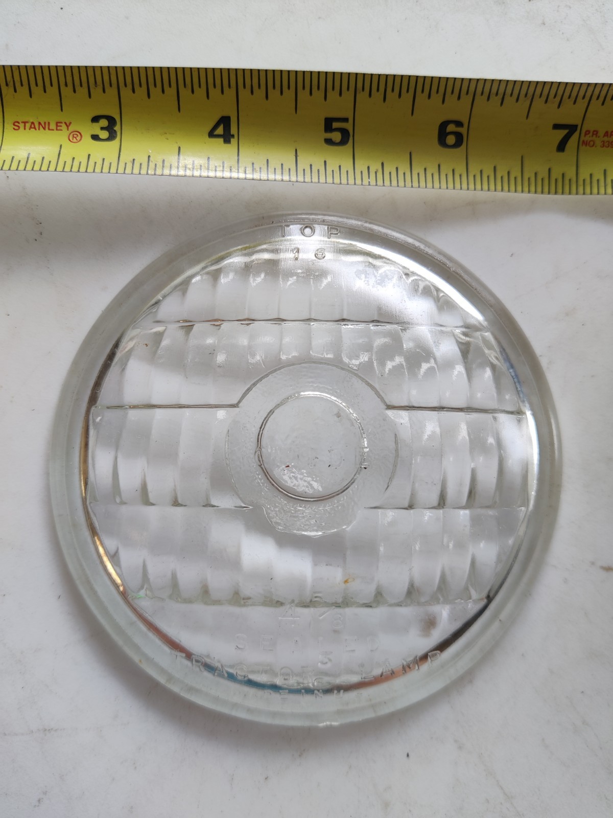 Vintage Used/NOS? Guide Sealed Tractor Lamp Clear Glass Lens 458 Top 16 4-5/8″