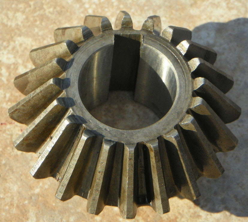 Galfre 0020NGTS End Gear For Hay Tedder, 20 Tooth 1-3/8″ Bore Also fits Walton