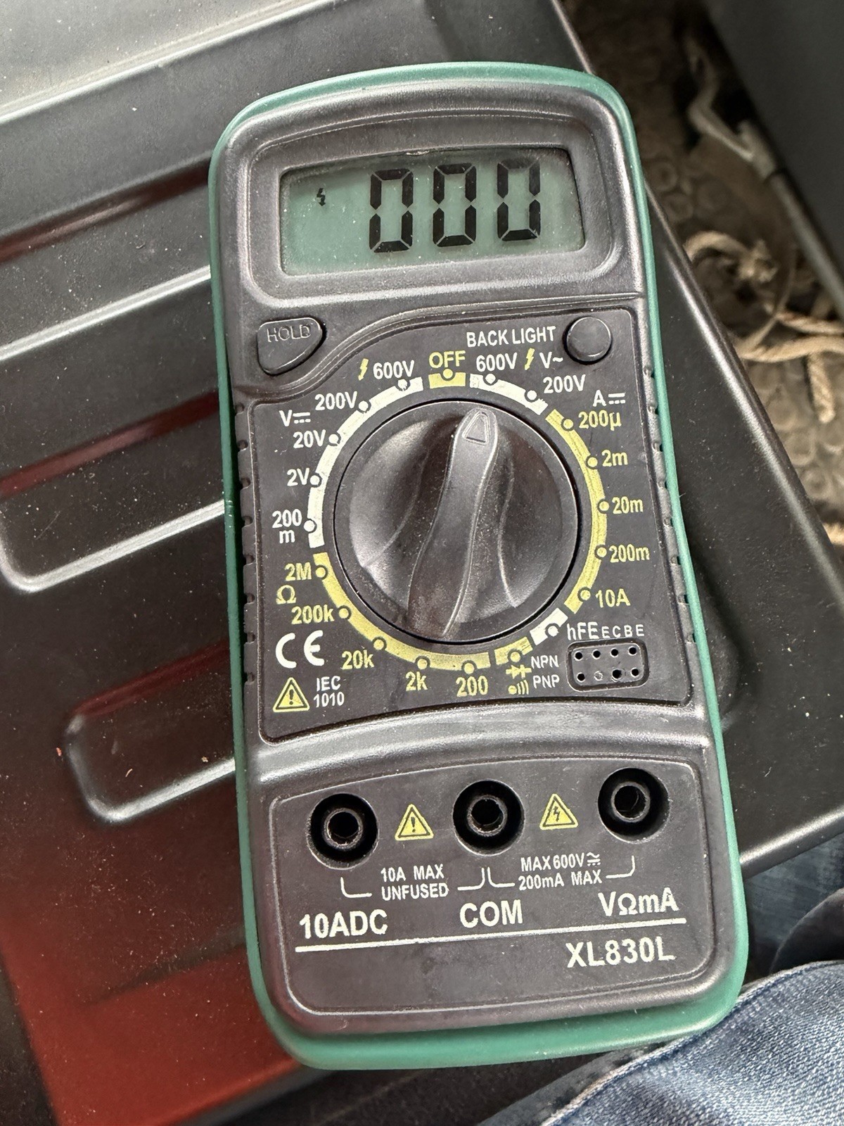 XL830L Digital Handheld Multimeter Backlight Data Hold 2000-Count CAT II 600V