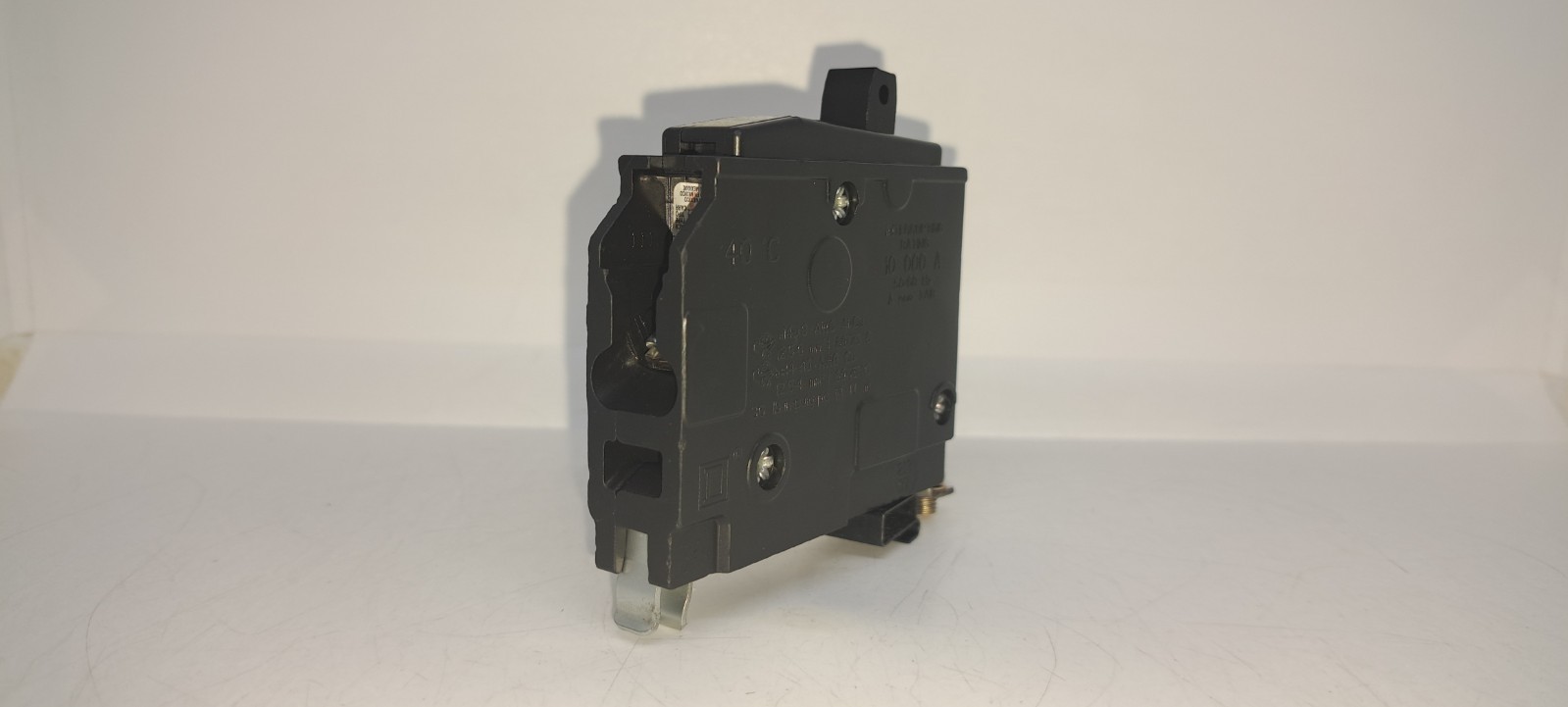 Square D QOB130 1 Pole 30 Amp 120/240V Bolt-on Yellow Face Circuit Breaker NEW