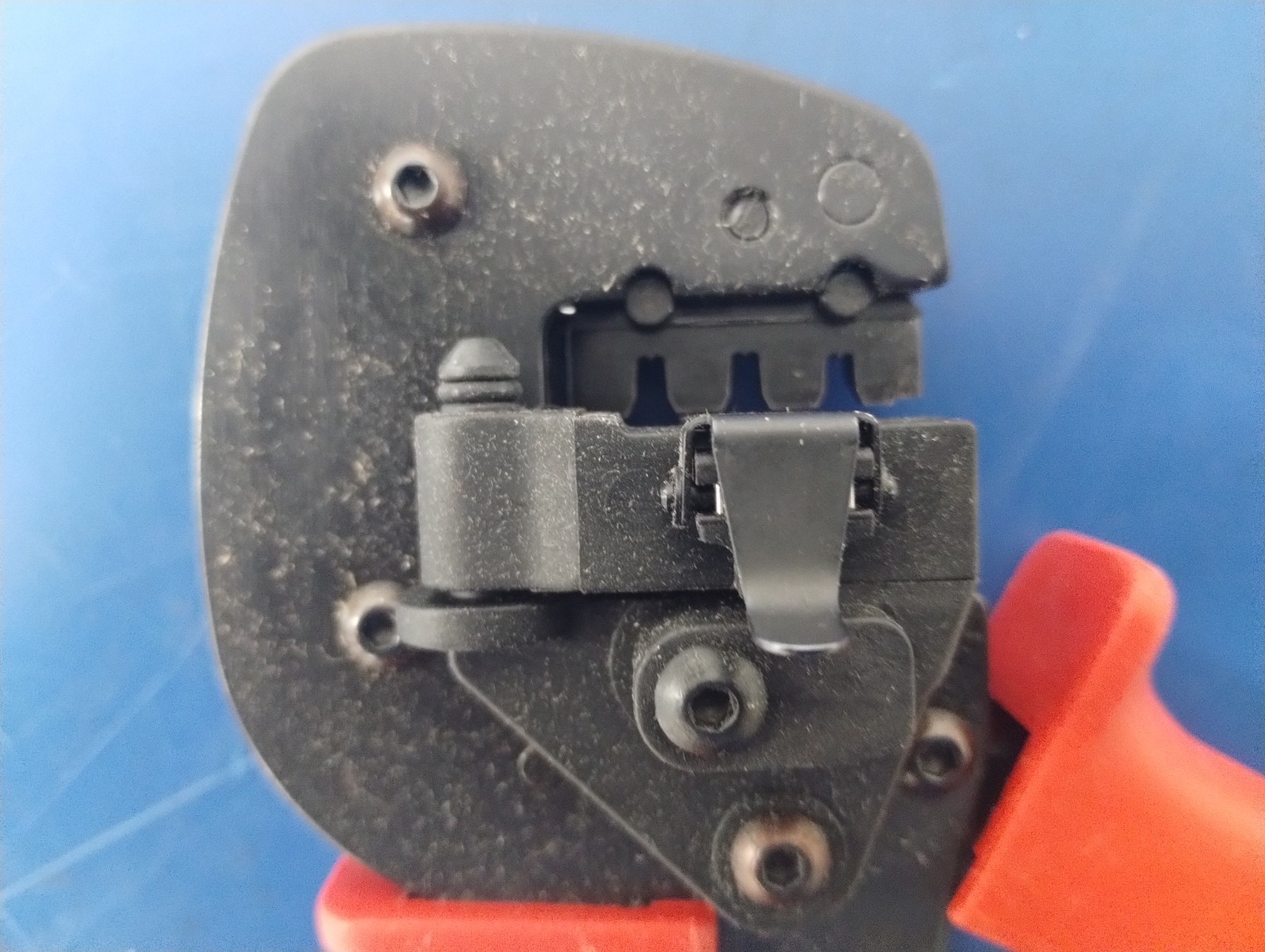 MOLEX 63819-0600 HAND CRIMP TOOL For Use With:1.8mm Wide Crimp Terminals