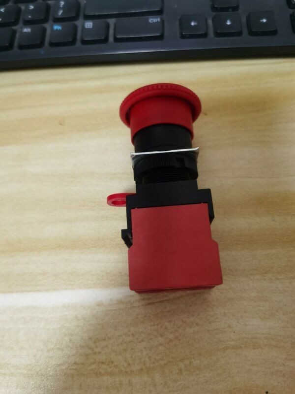 1PCS New Omron A22E-M-02 A22EM02 Pushbutton Switch Red Free Ship