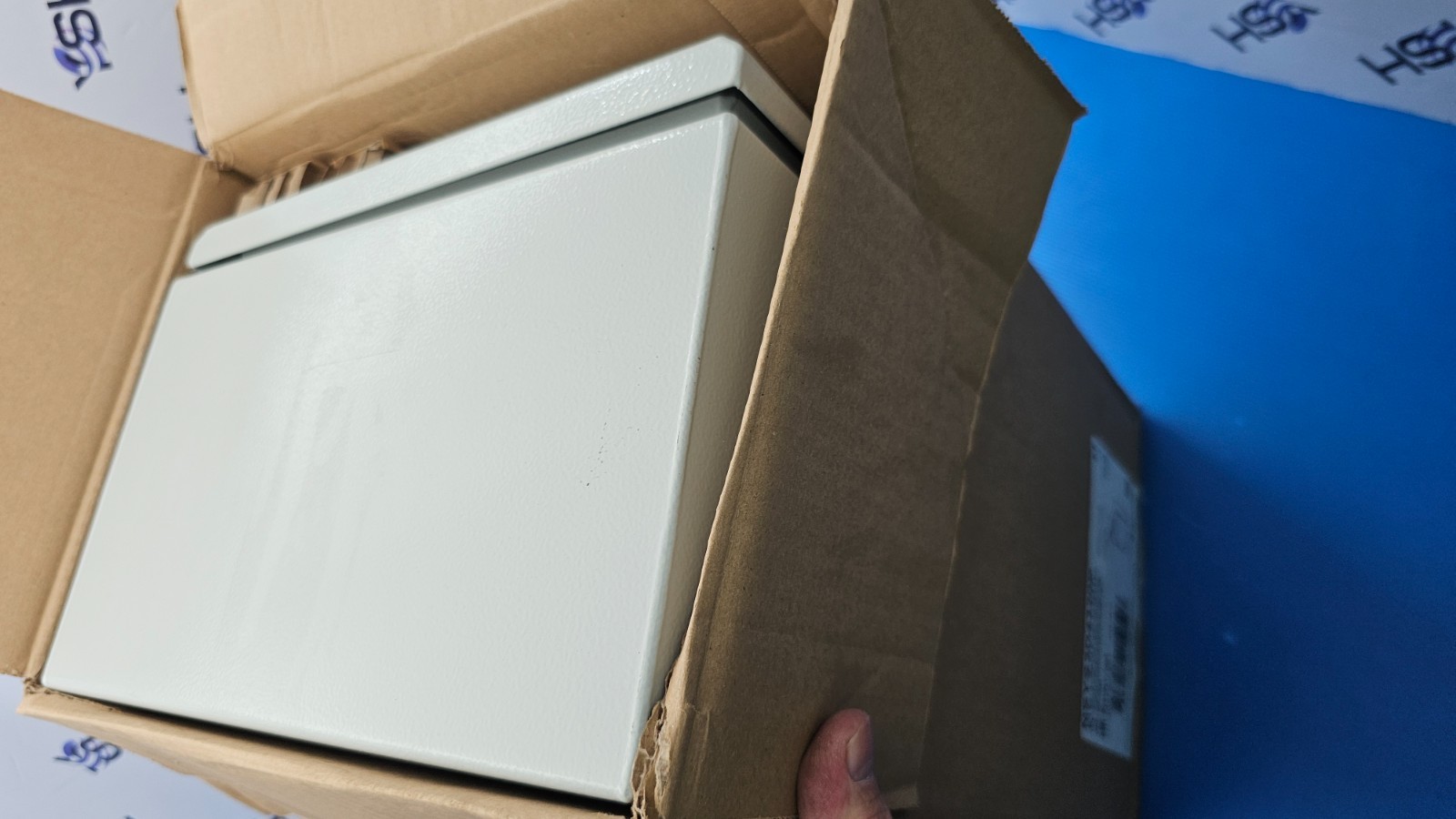 Schneider Electric NSYS3D4320P