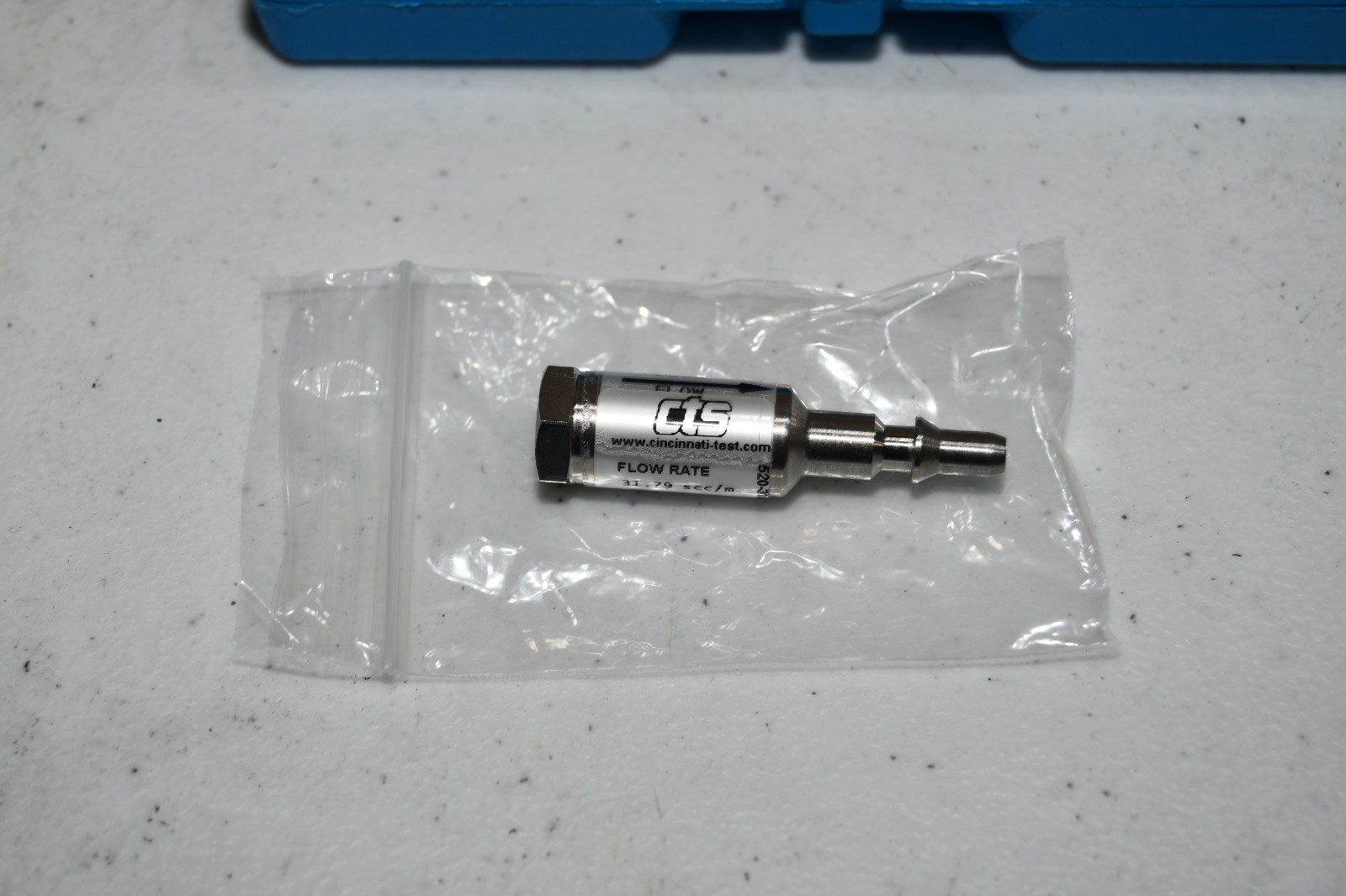 ^ CTS Cincinnati Test Systems 520-30.00scc Calibrated Leak Standard #X8599