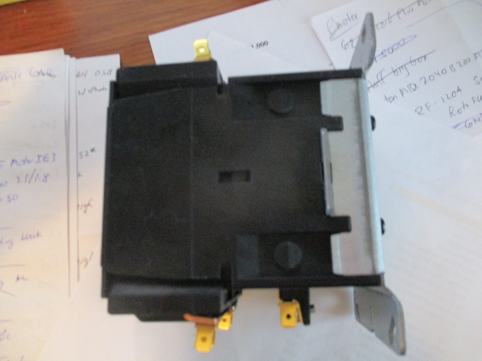 Eaton C25GNF290H Definite Purpose Contactor 2P 90A 600V, 277V Coil New in Box
