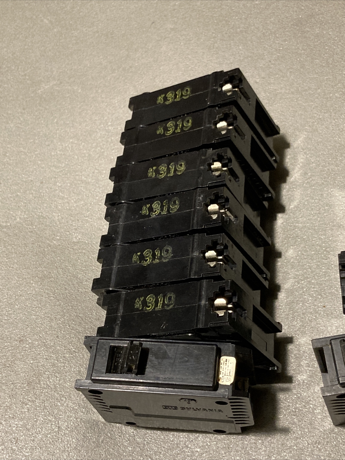 Challenger Style E16248 C120 1 Pole Amp Circuit Breaker 120V +Free Shipping!