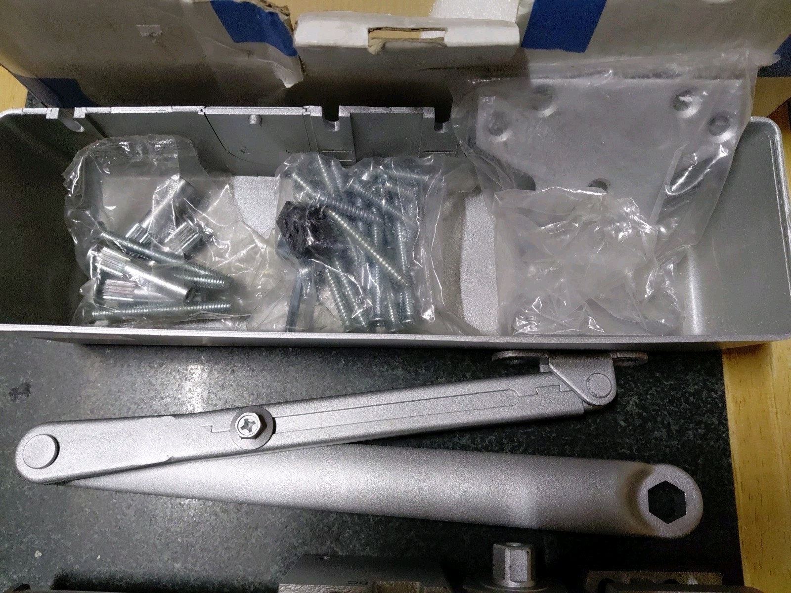 Delaney DO-0416BA-A 8000 Series Door Closer