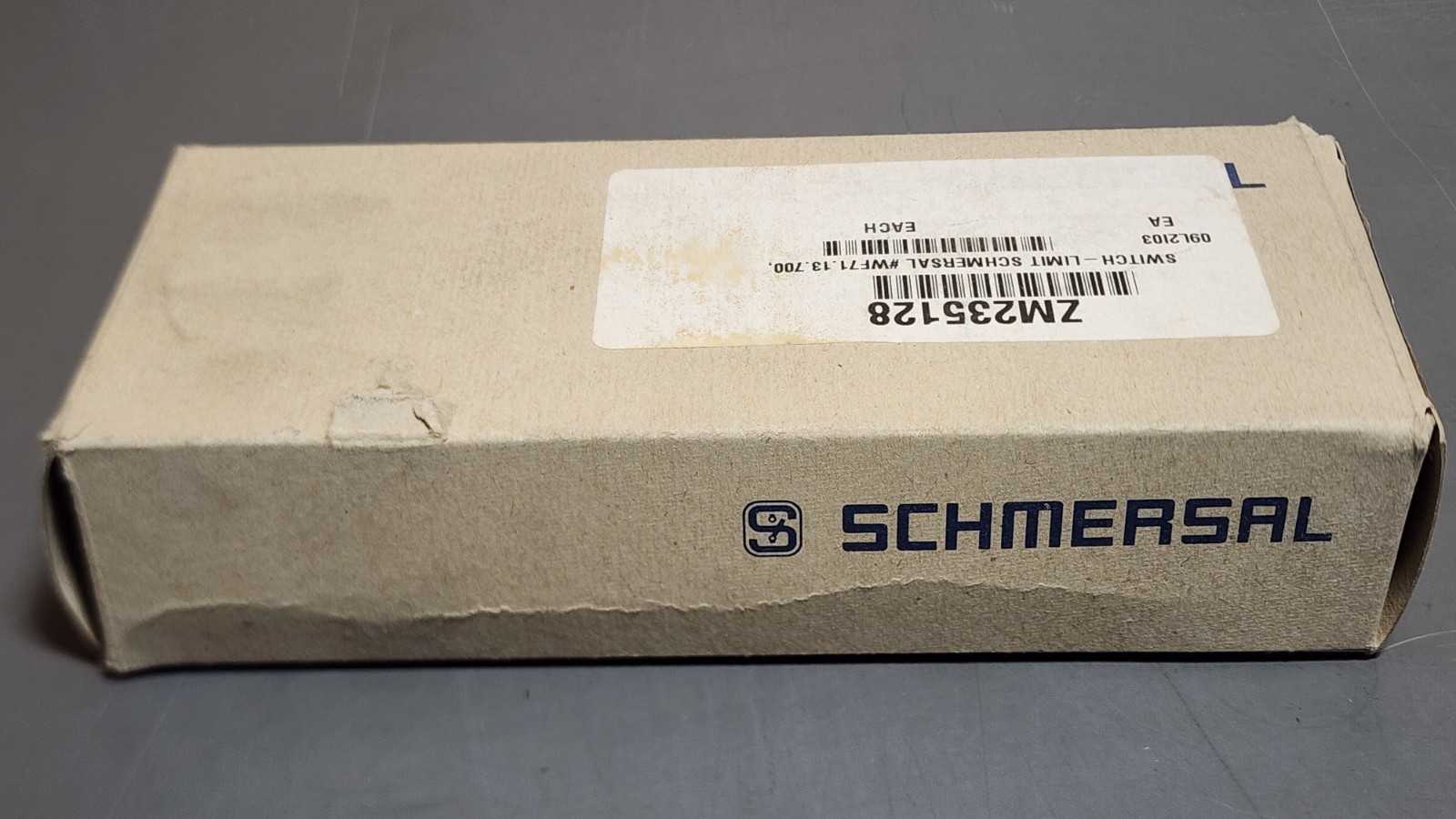 NEW SCHMERSAL Z4V10H335-11Z-M20 LIMIT SWITCH 101162579 Z4V10H33511ZM20