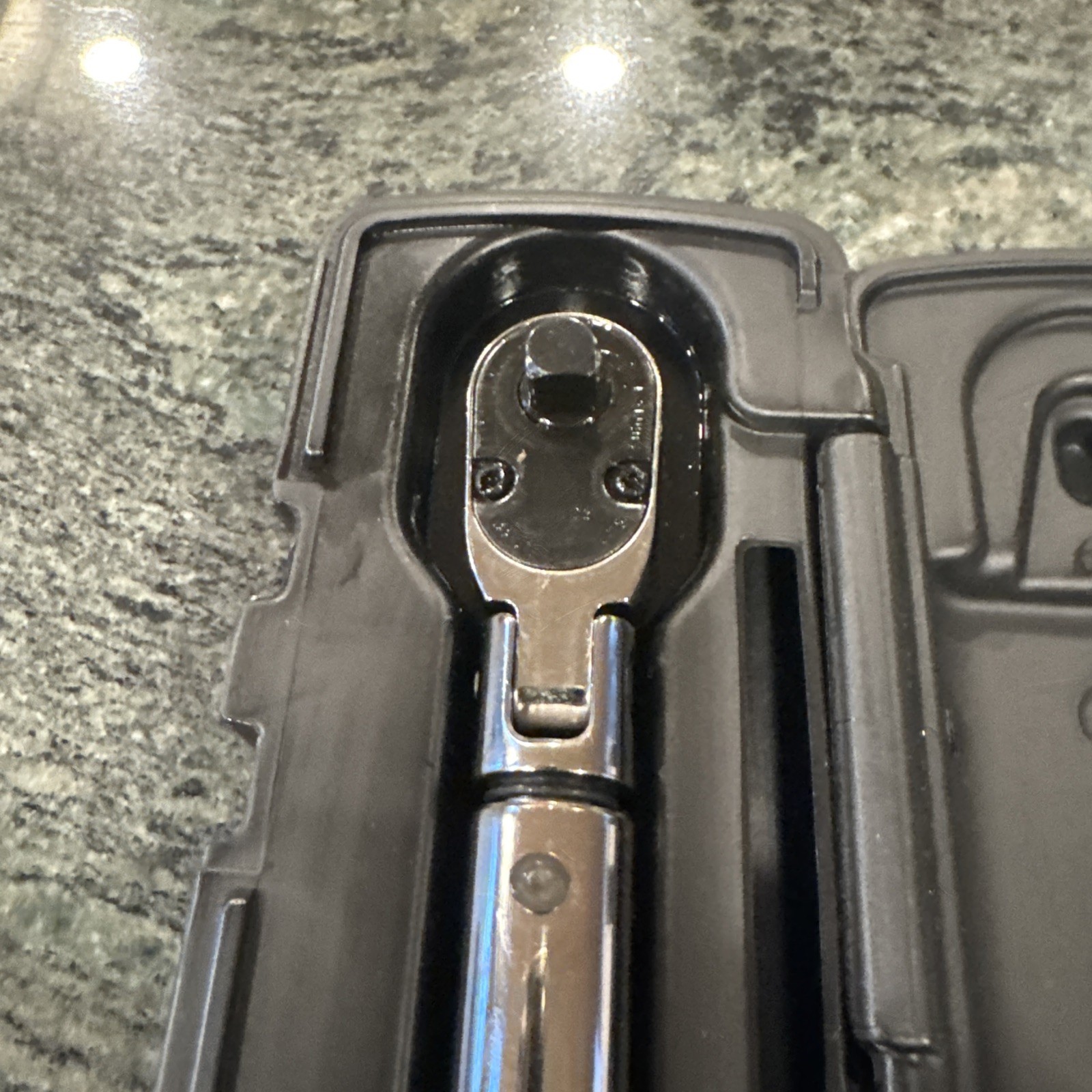 Snap-On qd2fr75b 3/8” drive sae adjustable click type flex head torque wrench