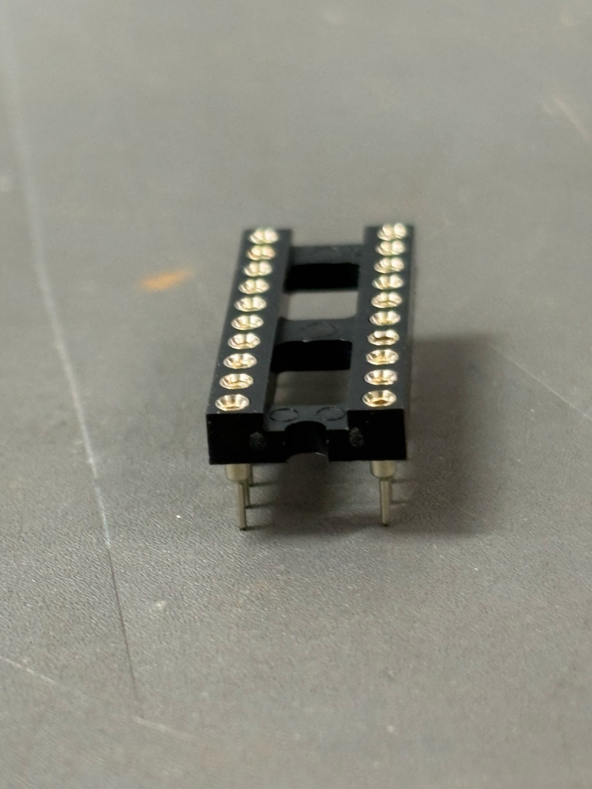 87x 16 Pin DIP IC Socket Gold Plated Through Hole 2.54mm Pitch IC Socket