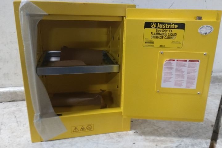 Justrite 890400 4 Gal Cap Yellow Steel Flammables Safety Cabinet