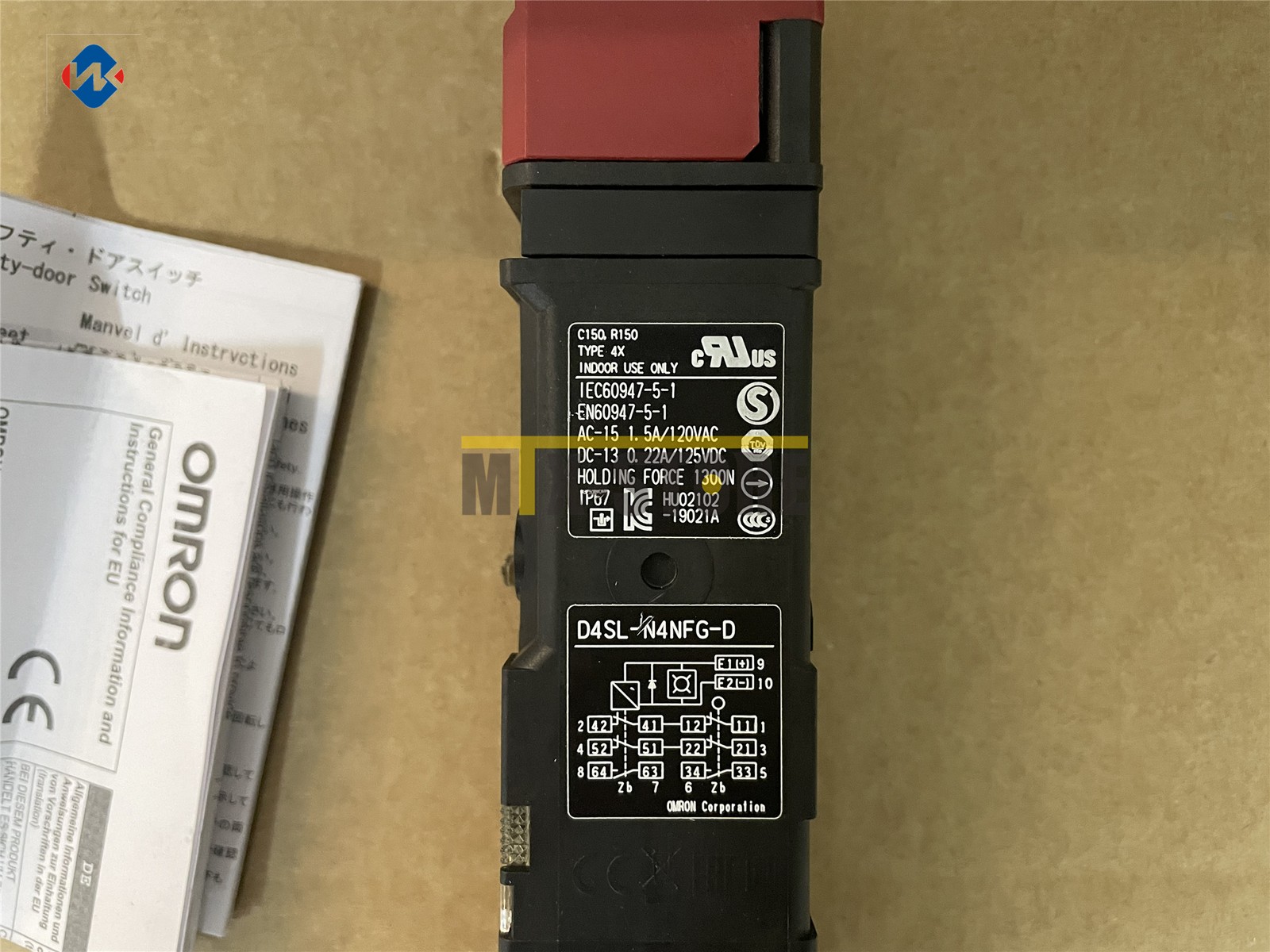 1PC Brand New Omron safety door switch D4SL-N4NFG-D