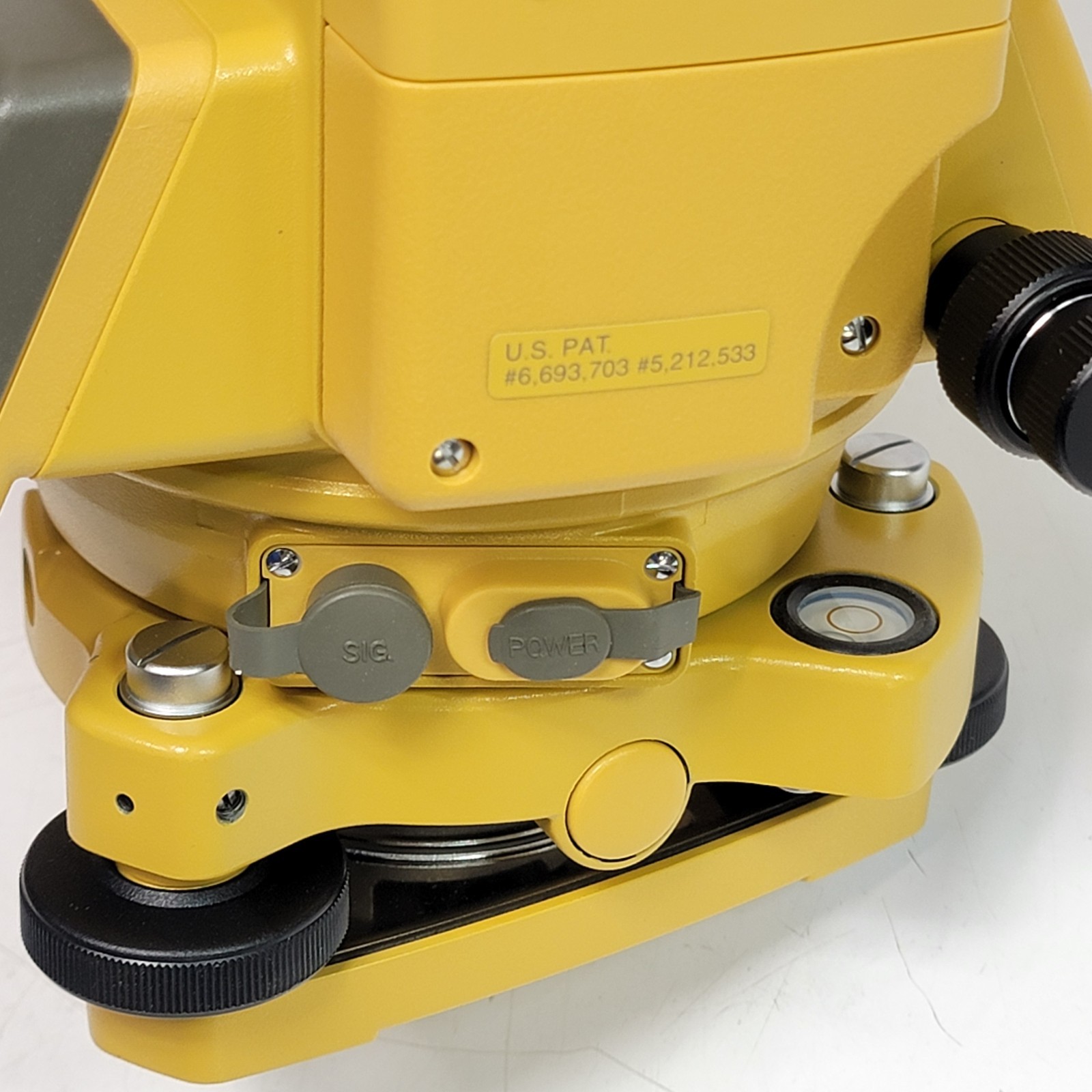 BARELY USED – EXCELLENT – Topcon GTS-239W Total Station w/Case Battery & Charger