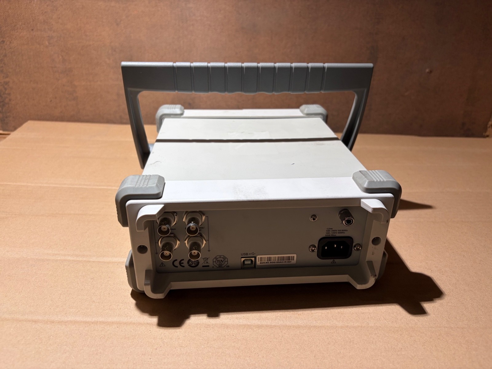 SIGLENT (SDG1025) 25MHz Function/Arbitrary Waveform Generator -125 MSA/S