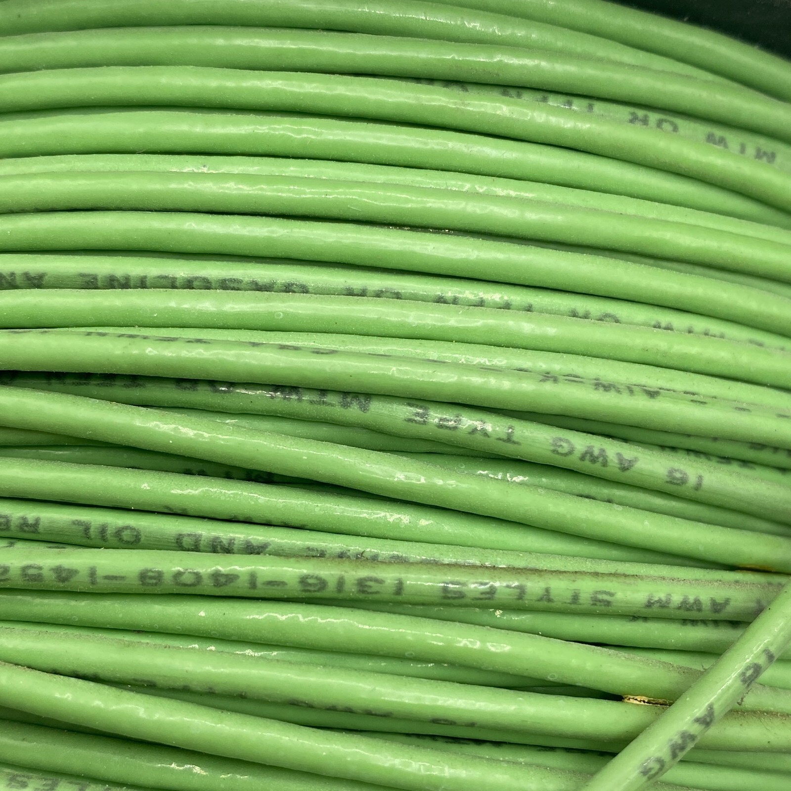 MACHINE TOOL WIRE 16 AWG TFFN OR MTW 600V GREEN 5.6LB 400 FT MADE IN USA 🎯