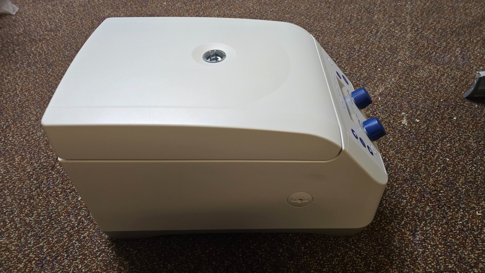 Eppendorf Centrifuge 5425 with Rotor FA-24-2. Used, great condition