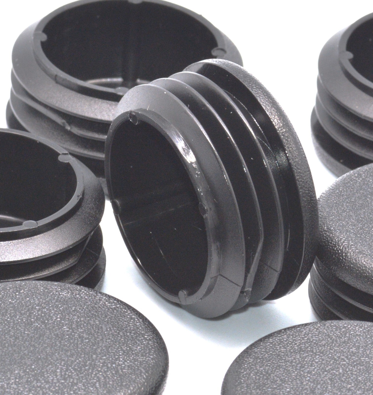 Round Pipe End Plugs for Steel Pipe Tubular Bumper Caps Various Sizes