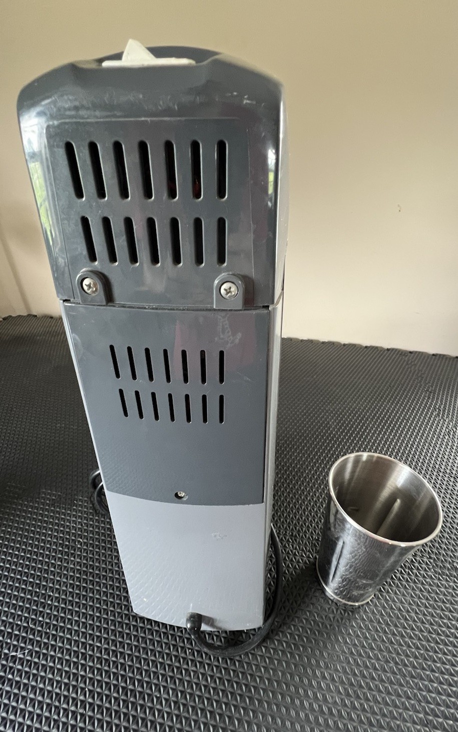 Waring Commercial Shake Drink Mixer Model DMC-10 / 310M10