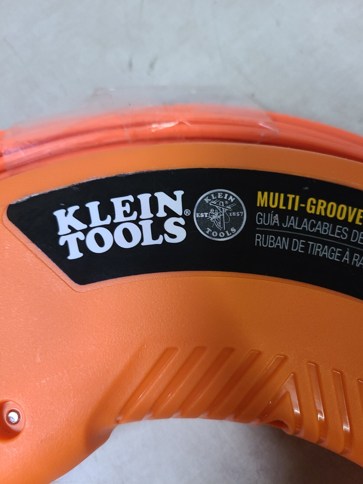 56380 Klein tools Fiberglass Fish Tape with Spiral Steel Leader, 100-Foot