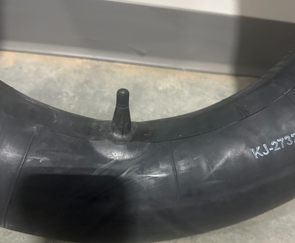 MONTREAL Natural Rubber Inner Tube5.50/5.90/6.00-16SL TR15