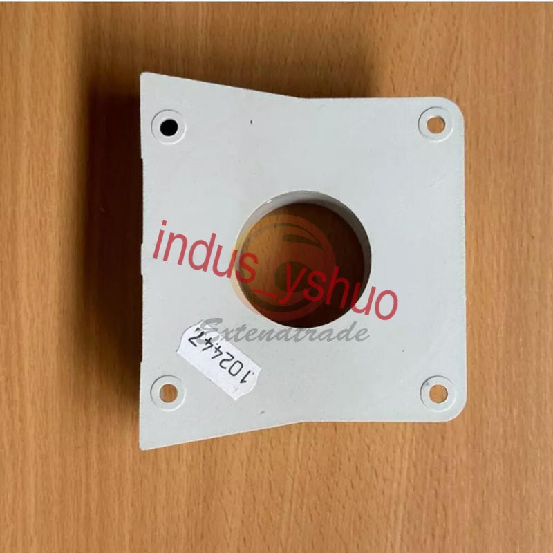One New ABB ES1000S 1000A-600V Power Sensor