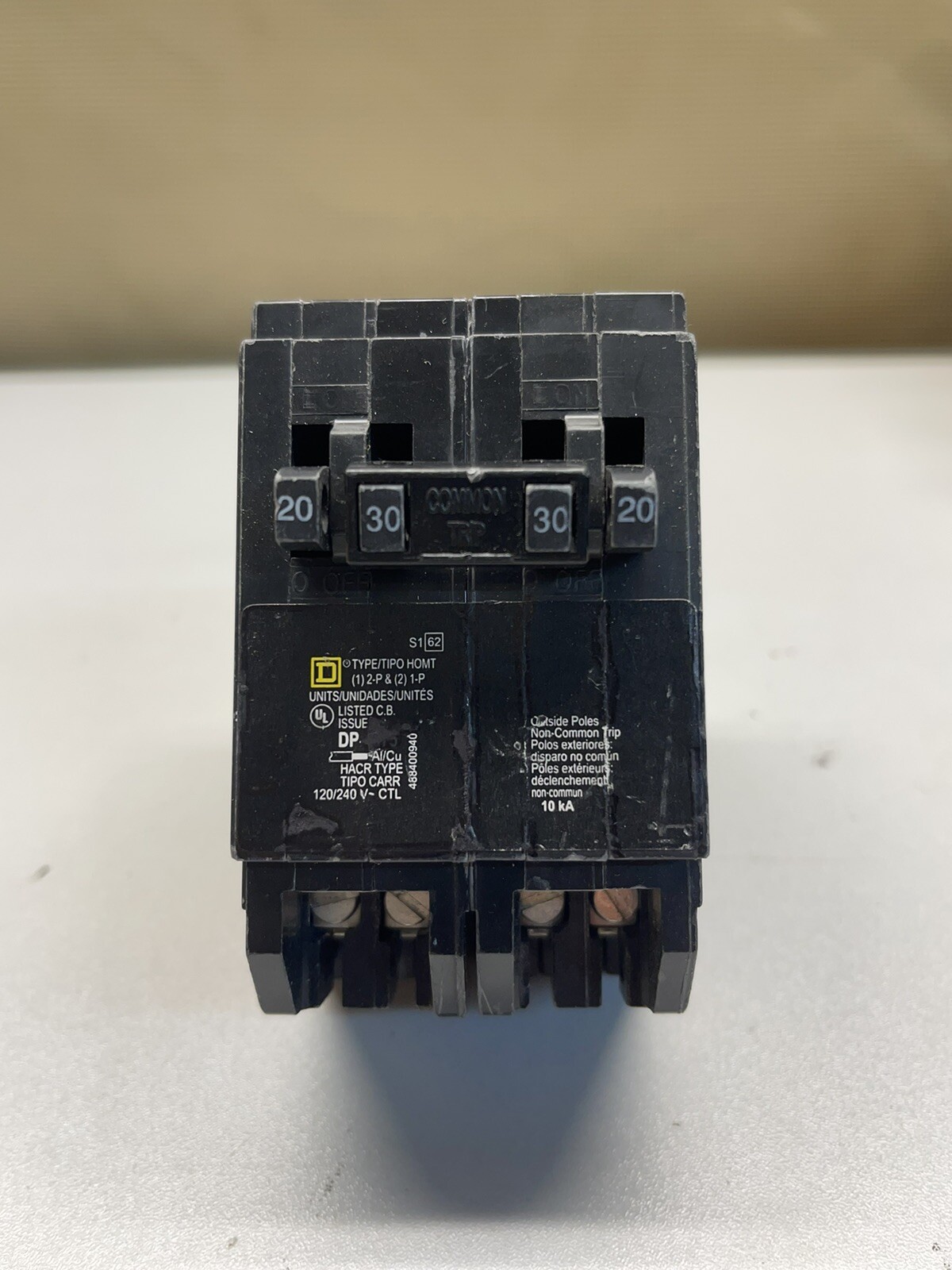 Square D HOMT2020230 1 Pole 20 Amp 120v And 2 Pole 30 Amp 240v Type HOMT Quad