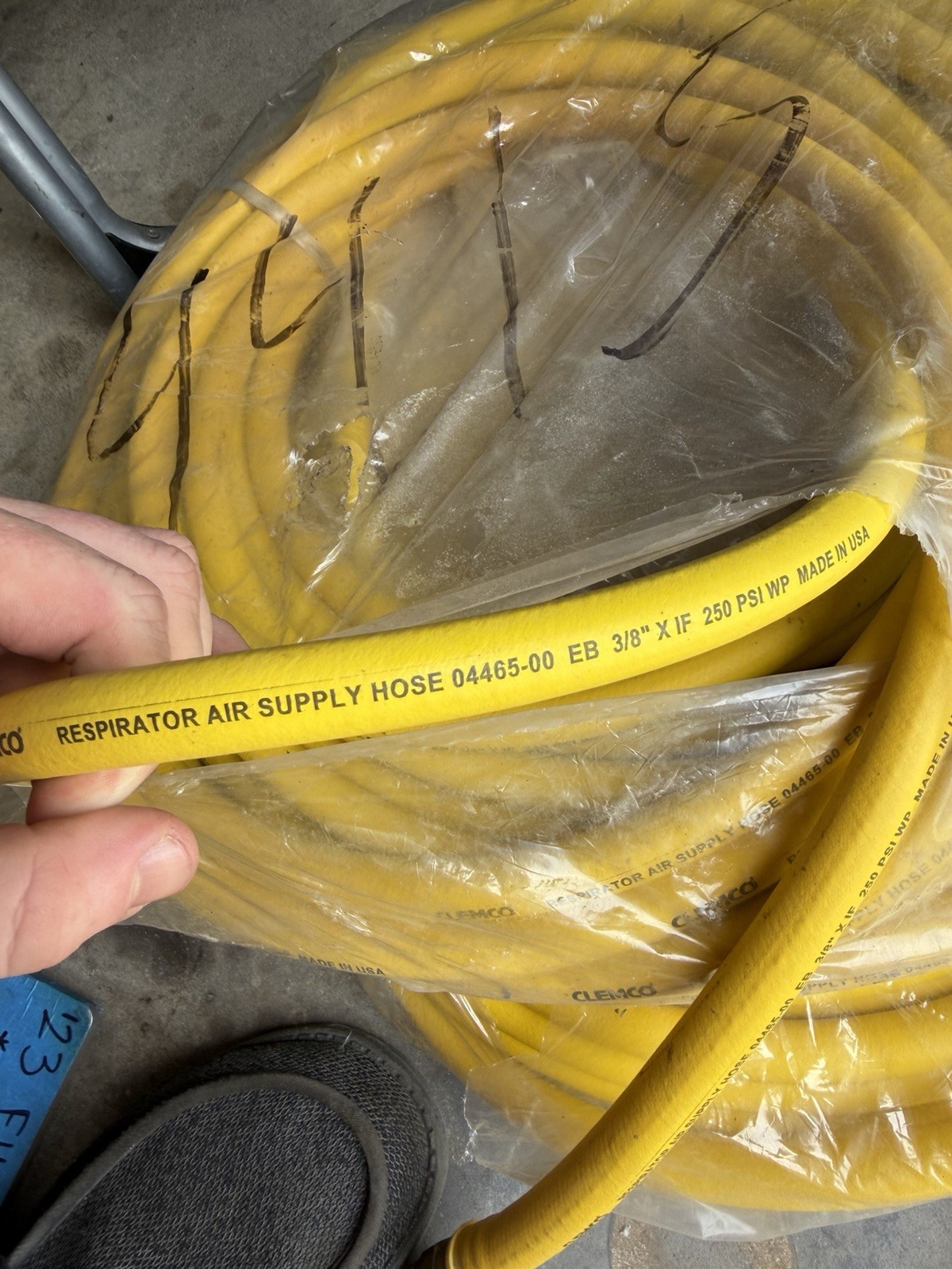 Clemco 04465-00 Respirator Air Supply Rubber Hose 3/8 in ID x 1 in OD 50 ft
