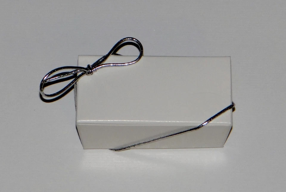 6″ Silver Metallic Stretch Loop Qty 100 Elastic 6 inch Tie String gift box